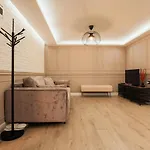 Nest Meteor 4* Клуж-Напока