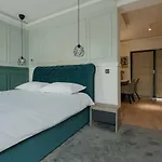 Nest Meteor