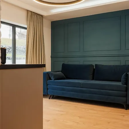 Nest Meteor 4* Kaloşvar