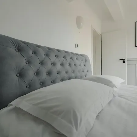 Apartment Nest Meteor
