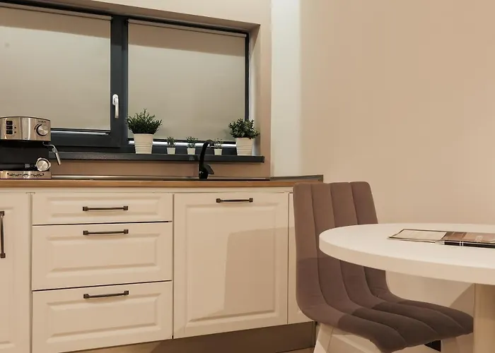 Nest Meteor Apartmán 4*