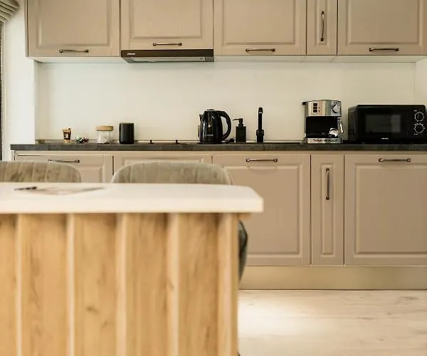 Nest Meteor Κλουζ-Ναπόκα