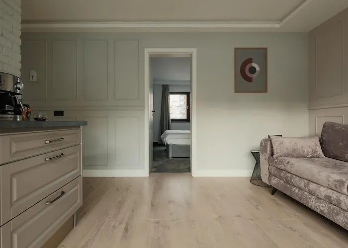 Nest Meteor Apartament 4*