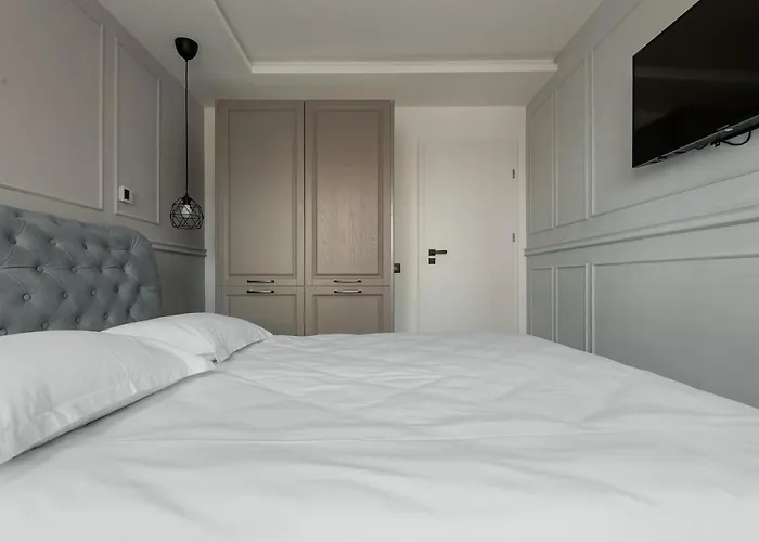 Nest Meteor Apartmán 4*
